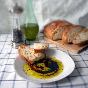 olive-oil-bread-dip-2